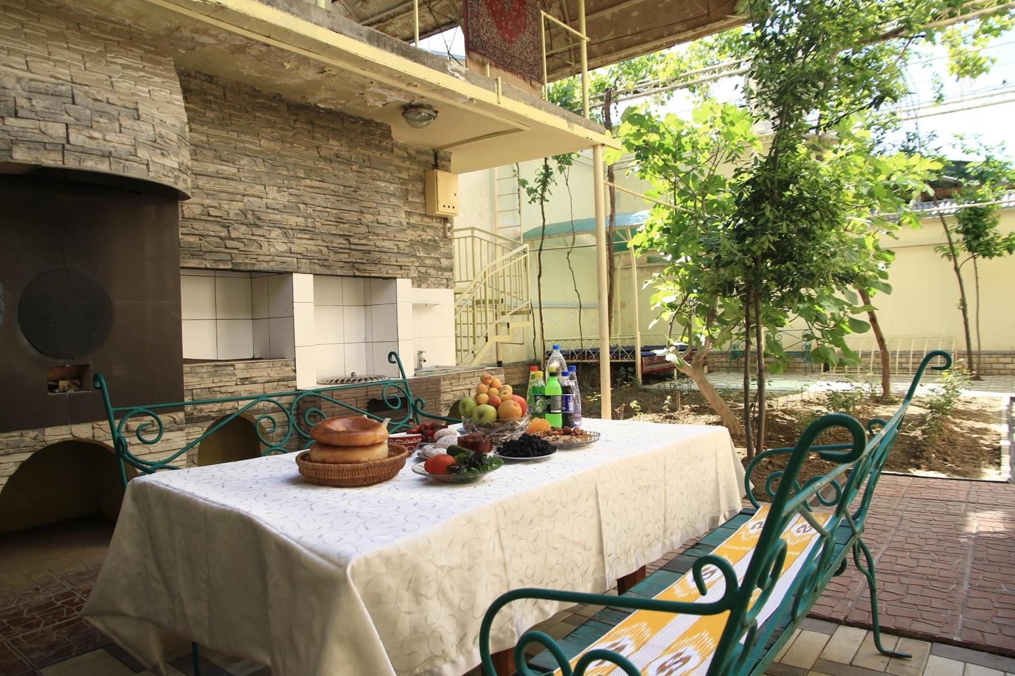 Yellow Hostel Dushanbe Exterior foto