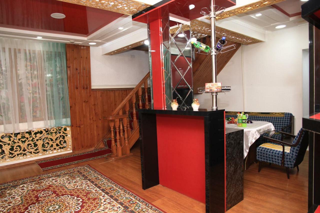 Yellow Hostel Dushanbe Exterior foto